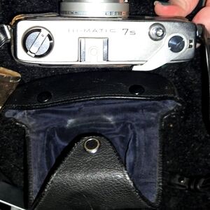 Minolta vintage camera 7s high matic rangefinder with black leather case